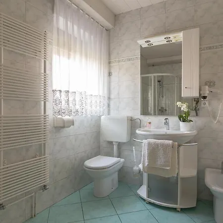 أنتونيجا بولاك شقة *